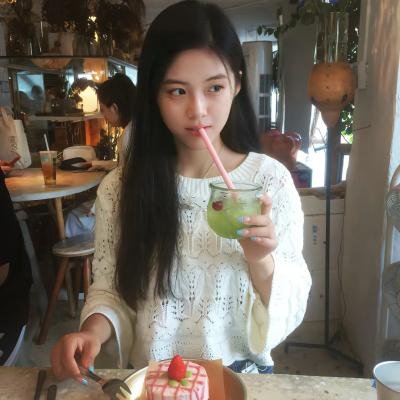 小姑娘艾萝依